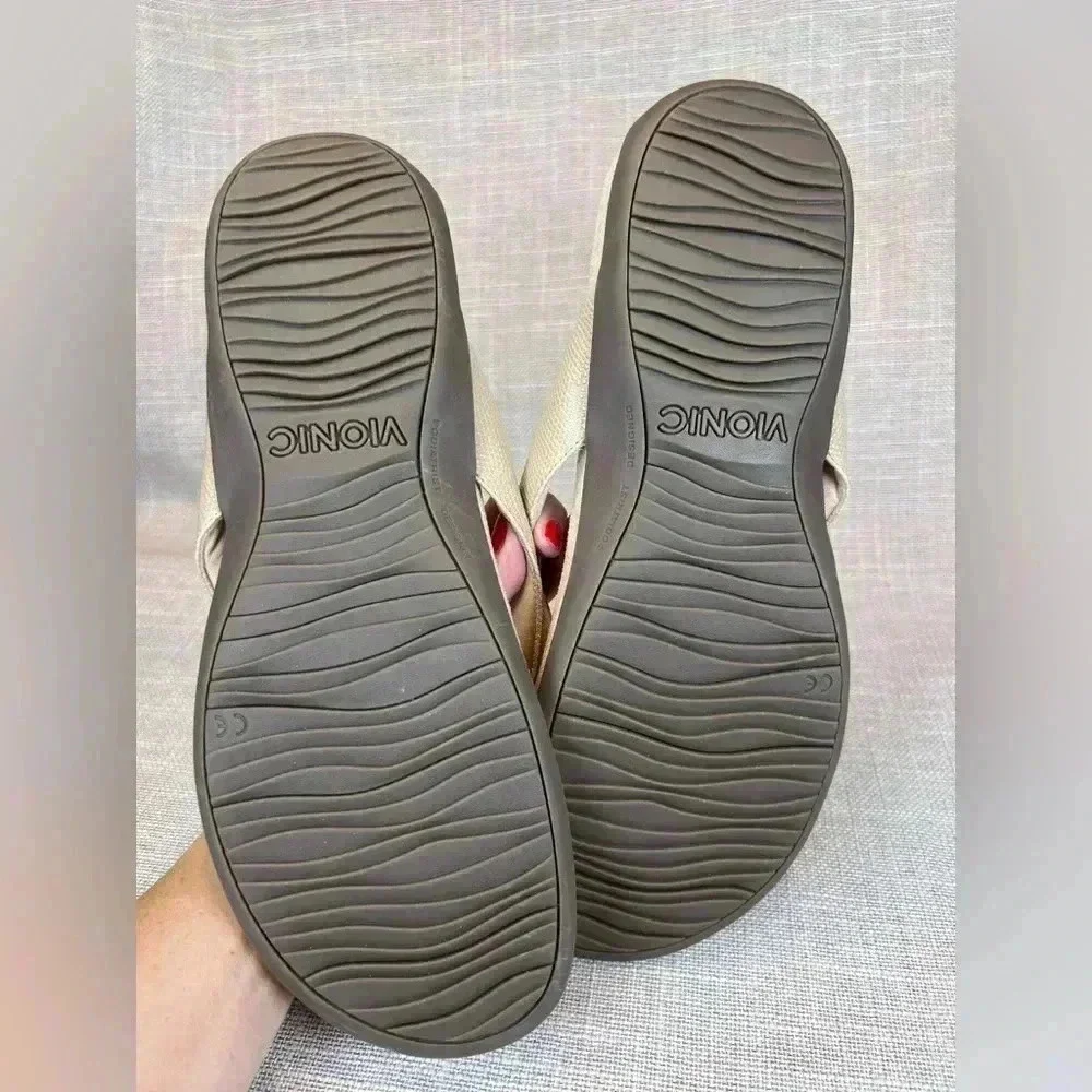 Vionic Rest Davina Semolina tan faux‎ leather thongs sandals size 11 comfort